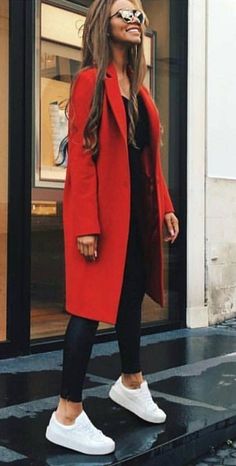 Mantel Outfit, Quarter Sleeve Dress, Classy Winter Outfits, Black Leather Leggings, Cute Spring Outfits, Red Coat, Inspired Outfits, 가을 패션, Looks Style