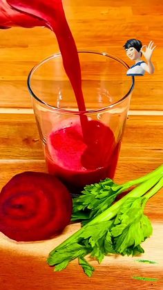 ᴀʀᴛ ᴏꜰ ᴘʜʏꜱɪQᴜᴇ (@Artofphysique_) on X Beet Juice Benefits, Beetroot Juice Recipe, Liver Cleanse Juice, Cleanse Juice, Beetroot Juice, Fruit Health, Detox Your Liver, Cleanse Your Liver, Fruit Health Benefits