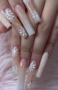 Classy Christmas Nails Coffin, Gold Holiday Nails, Simple Acrylic Nails, Christmas Nail Designs, Xmas Nails, Pink Acrylic Nails