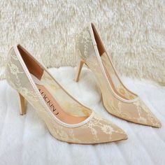 New, Never Worn Beige Beautiful Floral Lace Pattern Upper Pointy Toe Single Sole 3.25" (Approx) Stiletto Heel Cushioned Foot -Bed Cream Kitten Heels For Spring, Beige Fitted Kitten Heels With Low Heel, Elegant Fitted Beige Kitten Heels, Beige Pointed Toe Wedding Shoes, Beige Court Shoes With 4-inch Heel For Summer, Beige Fitted Kitten Heels With Closed Toe, Fitted Beige Kitten Heels With Pointed Toe, Fitted Beige Kitten Heels With Closed Toe, Lace Almond Toe Heels