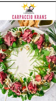 Carpaccio met pesto olie in een krans voor aan. Beef Carpaccio Salad, Indian Appetizer Recipes, Healthy Appetizers Recipes, Christmas Diner, Christmas Potluck, Tapas Menu, Christmas Food Treats, Wedding Appetizers, Lunch Buffet