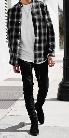 Bad boy style outfits for men Grunge Winter Outfits, Bad Boy Outfits, Flannel Outfits Men, Grunge Outfits Men, Recipe Crockpot, Bad Boy Style, Black Outfit Men, Flannel Outfits, Stylish Men Casual