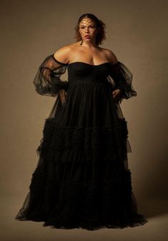 Plus Size Ball Gown, Vampire Ball, Curvy Bride, Goth Wedding, Plus Size Gowns, Bridal Ball Gown, Gown Plus Size, Tulle Gown, Bridal Fashion Week