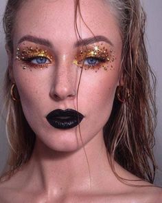 Dripping Gold Makeup, Black And Golden Makeup, Gold Drag Makeup, Blue And Gold Makeup Looks, Gold Goddess Makeup, Goddess Costume Makeup, Parade Makeup, Masquerade Makeup, Face Markings