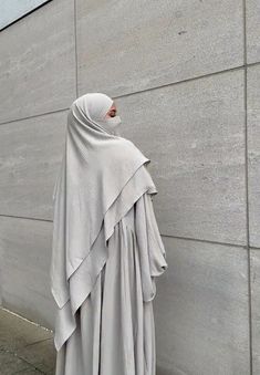 Grey Abaya, Khimar Style, Outfit Inspo Winter, Modest Hijab, Abaya Outfit, Muslimah Outfit, Modesty Outfits