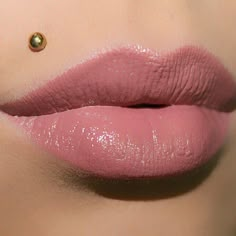 Mac Modesty, Everyday Lipstick, Madonna Piercing, Monroe Piercing, Mac Lipstick Swatches, Drag Make-up, Piercing Labret, Nails Dark, Olive Skin Tone