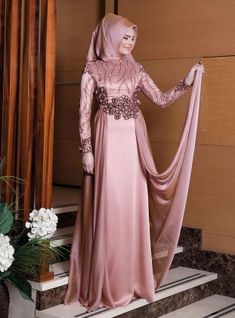 Dress Rose Gold Hijab, Gold Hijab, Modest Evening Dresses, Dress Brokat Modern, Modest Prom Dress, Dress Rose Gold, Muslim Evening Dresses