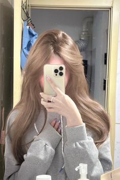 Brown Korean Hair, Korean Blonde Hair, Hair Color Korean, Very Light Brown Hair, Milky Brown Hair, Blonde Hair Korean, Korean Hair Color, Hair Inspiration Long, Hair Stylist Life