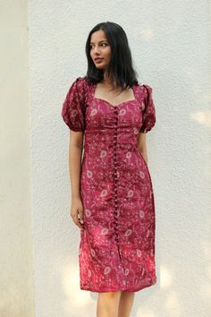 Western Wear Outfits Dresses, Silk Frock Design, Short Frocks Designs, A Line Frock, Mogra Designs, Short Frocks For Women, Short One Piece Dress, Embroidered Silk Dresses