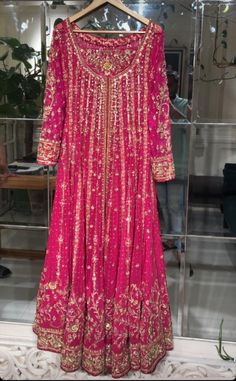 Pink Fancy Dress, Nikah Outfit, Desi Fits, Red Bridal Dress, Pakistani Suit, Elegante Y Chic