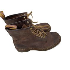 Keywords: Dr. Martens, 1460 Crazy Horse, Combat Boots, Leather Boots, Unisex Boots, Brown Boots, Ankle Boots, Airwair Cushioned Sole, Goodyear Welt, Round Toe Boots, Casual Boots, Fall Boots, Vintage Style, Pre-Owned Boots, England-Made Boots Brand: Dr. Martens Us Shoe Size: 9 Style: Combat Department: Unisex Adults Color: Brown Upper Material: Leather Type: Boot Features: Airwair Cushioned Sole, Goodyear Welt Stitching, Pull Tab At Heel Model: 1460 Crazy Horse Toe Shape: Round Toe Shoe Shaft St Brown Boots Ankle, 1460 Crazy Horse, Leather Boots Brown, Round Toe Boots, Fall Boots, Boots Vintage, Boots Casual, Round Toe Shoes, Rounded Toe Boots