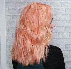 Coral Hair, Peach Hair, Soft Corals, Everyday Hairstyles, Cut And Color, Pretty Hairstyles, Hair Inspiration, Hair Makeup, Coral