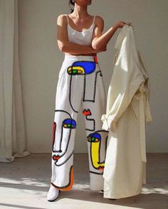 Painted Clothes Diy, Painted Jeans, Painted Denim, Painted Clothes, Continuous Line, Outfit Summer, Line Drawing