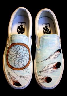 . Vans Design, Shoes Painting, Shoe Business, Painted Shoes Diy, Shoes Crochet, Painted Vans, Shoe Designs, Shoes Diy, Hand Painted Shoes