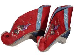 "c1900 Antique Chinese Lotus Shoes For feet binding 4\" tall x 5\" long. They appear to be cotton and silk. Very well preserved with just enough appropriate wear to indicate they were worn for a period of time. Interestingly have buddhist symbols on the back. tw188" Chinese Traditional Shoes, Lotus Shoes, Chinese Lotus, Chinese Lady, Chinese Room, Buddhist Symbols, Art Objects, Austin Tx, Art Object