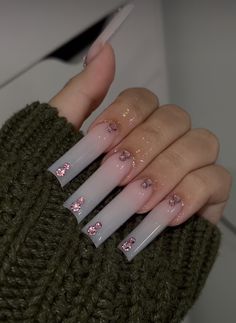 Plain Nails With Gems, Nails With Pearls And Diamonds, Long Clear Nails, Medium Long Nails, Henna Nails, Plain Nails, Red Acrylic Nails