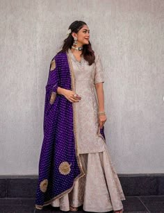 Indian Bridesmaid Dress, Cultural Heritage Of India, Bridesmaid Dress Ideas, Mrunal Thakur, Indian Bridesmaid Dresses, Trendy Outfits Indian, Diwali Outfits, Lehenga Designs Simple, Anarkali Dress Pattern