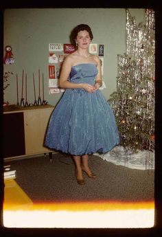 1960s Fashion Women Dresses, 1960s Fashion Women, Christmas Photograph, Glamorous Christmas, Real Christmas Tree