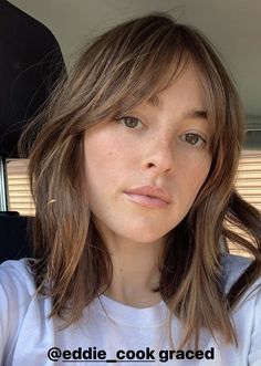 Hairstyle With Fringe Medium, Above Shoulder Hair With Bangs, Mid Length Hair With Layers And Bangs Straight, Long Fringe Short Hair, Curtain Fringe Medium Hair, Long Bob Haircuts For Women Fine Hair, 2023 Hair Trends For Women Straight Hair, Naturally Wavy Hair With Curtain Bangs, Hair Trends2023