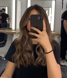 Short Length Balayage, Soft Light Brown Hair With Highlights, Soft Babylights Brunette, Korean Balayage, Korean Balayage Hair, Korean Hair Color Brown, Brunette Hair With Babylights, Soft Brown Balayage, Soft Brunette Hair