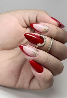 Nails Natal, Almond Acrylic Nails Designs, Quick Nail Art, Red Nails Glitter, Nail Salon Design, Basic Nails, Animal Nails, Classic Nails