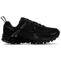 Black Gym Shoes, Nike Vomero, Vomero 5, European Shoes, Gym Classes, Young Athletes, Kids Running, Gym Shoes, Military Discounts