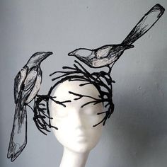 Headpiece Diy, Luxury Hats, Smink Inspiration, Hat Ideas, Fancy Hats, Fascinator Hats, Fantasy Fashion, Costume Design, Headdress