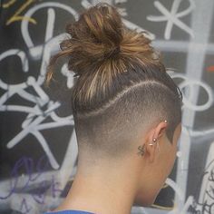 All sizes | thebarberpost | Flickr - Photo Sharing! Edgy Undercut, Undercut Fade, Money Worries, Undercut Hairstyles Women, Undercut Designs, Undercut Long Hair, Shaved Hair Designs, Undercut Women, Mohawks