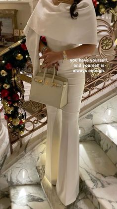 Rich Women Outfits, Casual Outfits For Women, Elegant Outfit Classy, Mode Zara, Business Casual Outfits For Women, Outfits For Women, Fashion Mistakes, Modest Fashion Outfits, Mode Inspo