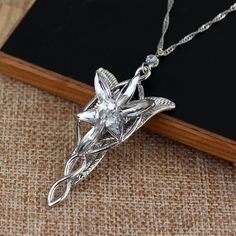 Lotr Necklace, Lotr Jewelry, Arwen Evenstar, Lotr Gifts, Elf Jewelry, Elven Jewelry, Womens Chokers, Magical Jewelry, Jewelry Choker