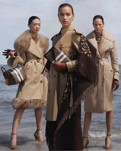 Burberry Trenchcoat, Sora Choi, Freja Beha Erichsen, Stella Tennant, Lais Ribeiro, Romee Strijd, Campaign Fashion, Expensive Clothes, Wardrobe Stylist