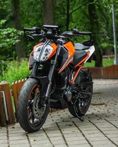 2022 KTM Duke 125 Duke 125 Wallpaper, Ktm Street Bike, Biker Logo Design, Bike Images, Alex Gray Art, Duke Motorcycle, Ktm Bike, Ktm Motocross, Bike Wallpaper