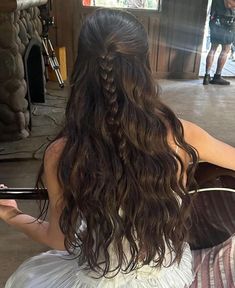 White Protective Hairstyles, Cute Upstyles For Long Hair, Braid Hairdos For Long Hair, Fall Hairstyles Aesthetic, Braided Hairstyles For Curly Hair, Hairstyle Inspo Aesthetic, Uni Hairstyles, Curly Hairstyles Half Up Half Down, Hair Styles Wavy Hair