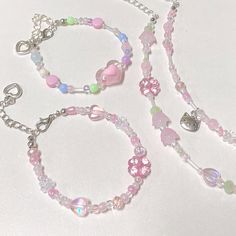 Diy Beads Bracelets, Inspo Bracelets, Cute Bracelet Ideas, Jewels Diy, Diy Jewelry Rings, Beads Ideas, Bead Charms Diy