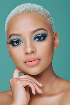 Natural Hairstyles for Short Hair Cute Short Black Hairstyles, Mihlali Ndamase, Cute Short Curly Hairstyles, Beyonce Hair, Dunner Wordend Haar, Girls Short Haircuts, Short Hair Black, Cute Short Haircuts, Very Short Hair