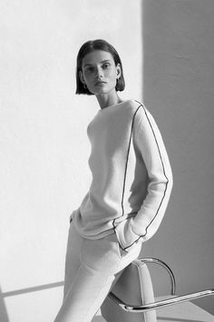 See the complete TSE Pre-Fall 2018 collection. Model Test, 2018 Fashion, Vogue Russia, Vogue Runway, Fashion Show Collection, Fall 2018, Fashion Shoot