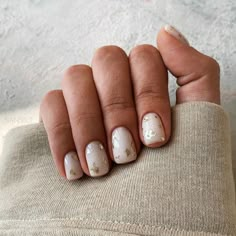 Minimal Manicure, Ten Nails, Milky Nails, Makeup Tip, Manicure Nail Designs, Nails Ombre, Subtle Nails, Short Nails Art, Nails 2020