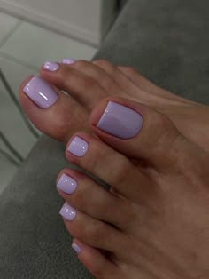 Pastel Purple Pedicure, Cozumel Nails, Full Set Pedicure, Dark Toenail Polish, Spring Toenail Colors For Pale Skin, April Toe Nail Colors, Pedicure For Tan Skin, Short Acrylic Nails Squoval Spring, Lavender Toenails