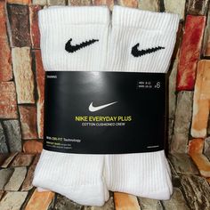 New Nike Dri-Fit Everyday Plus Cotton Cushioned Crew Socks White Socks 6 Pairs Size Large New In Package Unisex Socks (Mens Size 8-12) (Women’s Size 10-13) 1 Day Shipping White Nike Socks, Dri Fit Socks, Nike Compression, Socks Nike, Football Gloves, Nike Elite Socks, Soccer Socks, Nike Socks, Nike Classic