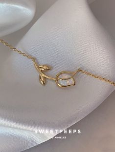 Tulip Necklace – SP Inc. Tulip Necklace, Tango Outfit, Gold Ring Designs, Gold Necklace Designs, Gold Dipped, Fantasy Jewelry, Oils For Skin, Support Team, Get Back