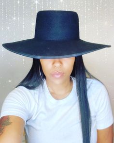 Chic Fitted Fedora With Brim, Chic Fitted Brimmed Fedora, Solid Color Wide Brim Top Hat For Fall, Chic Fall Top Hat With Short Brim, Chic Wide Brim Fitted Fedora, Chic Fall Fedora Top Hat, Trendy Fitted Fedora With Curved Brim, Chic Brimmed Felt Hat For Fall, Elegant Fedora With Flat Brim, One Size Fits Most