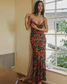 Backless Evening Dress, Maxi Slip Dress, Dress Cuts, Printed Maxi, Glamorous Evening Gowns, Floral Maxi