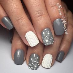 Nails Holiday, French Pedicure, Nagellack Trends, Christmas Nail Art Designs, Nail Swag, Winter Nail Art, New Year's Nails, Xmas Nails, Simple Nail Designs