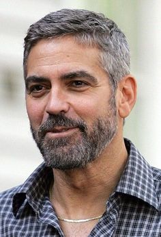 george clooney George Clooney Haircut, Patchy Beard Styles, Bart Styles, Greying Hair, Patchy Beard, Grey Hair Over 50