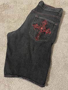 Y2k Jean Pockets, Affliction Clothing Women Outfits, Painted Back Pocket Jeans, Designs On Jorts, Hype Pfp, Jazmin Core, Affliction Pants, Jean Jorts, Affliction Jeans