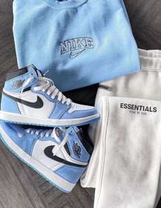 New Taipei City, Cute Nike Outfits, Taipei City, Cute Nike Shoes, Neue Outfits, Cute Nikes, Cool Outfits For Men, Swag Shoes