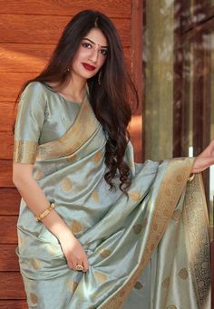 Latest Silk Sarees, Saree Wearing Styles, Simple Saree Designs, Sari Blouse Designs, Indian Saree Blouses Designs, Silk Saree Blouse Designs