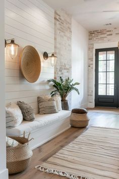 Entryway accent wall in a rustic modern cottage Cottage Entryway Ideas, Modern Rustic Entryway, Rustic Entryway Ideas, Cottage Foyer, Cottage Entryway, Hampton Style Home, Cabin Style Homes, Entryway Hooks, Rustic Entryway