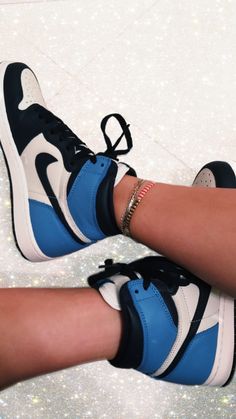 Nike Air Jordan Shoes Blue, Blue Nike Aesthetic, Nike Blue Aesthetic, Jordan Shoes Aestletic, Blue Jordan Aesthetic, Basket Style, Shoes Nike, Sims 4 Cc, Shoes Sneakers Nike