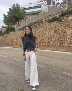 가을 패션, White Pants, Looks Vintage, Retro Outfits, Cute Casual Outfits, Everyday Outfits, New Outfits